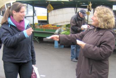 Svenja Schulze auf dem Hiltruper Markt