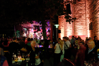 Hiltruper Weinfest 2015: Stimmung vor der Bhne