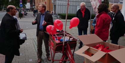Jochen Khnke in Hiltrup: OB-Wahlkampf auf der Marktallee