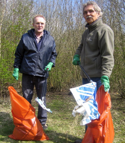 SPD im Einsatz fr ein sauberes Berg Fidel 2008: Karl-Heinz Winter (r.)