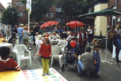 SPD-Sommerfest an der Marktallee / Haus Brcker (7.9.2002)